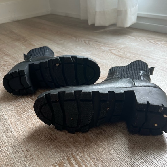 Steven by Steve Madden Black Lug Sole Booties - Picture 6 of 8